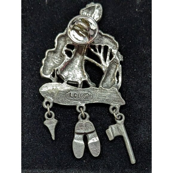 Vintage Sporty Lady Golfing Pewter Brooch Signed LCD - Picture 4 of 4